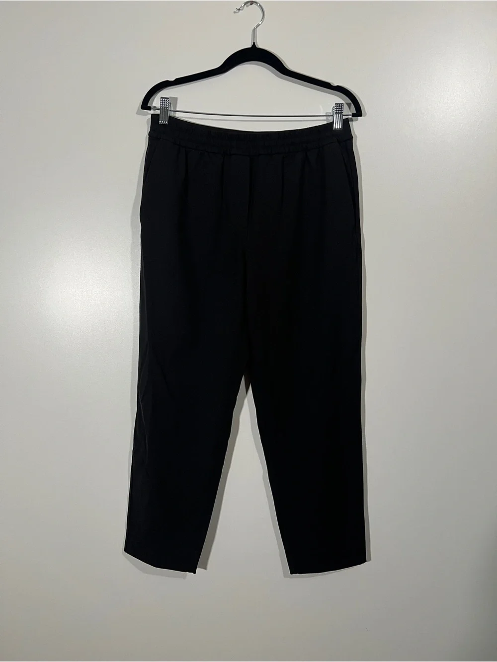 Lululemon Tapered-Leg Mid-Rise Pant 7/8 Length Luxstreme Size Medium Black